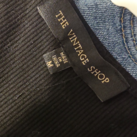 Black Rhinestone Croptop - Picture 2 of 2